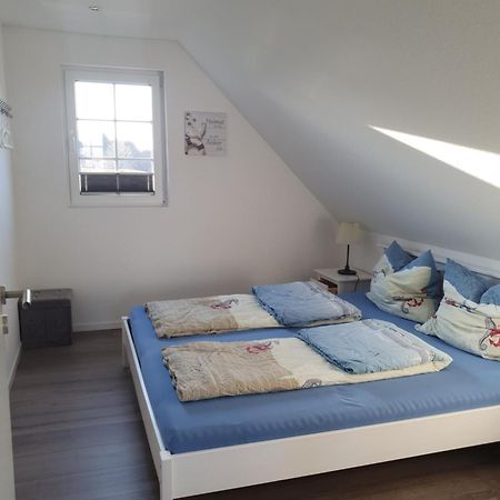 Berumbur Wohnung Am See מראה חיצוני תמונה