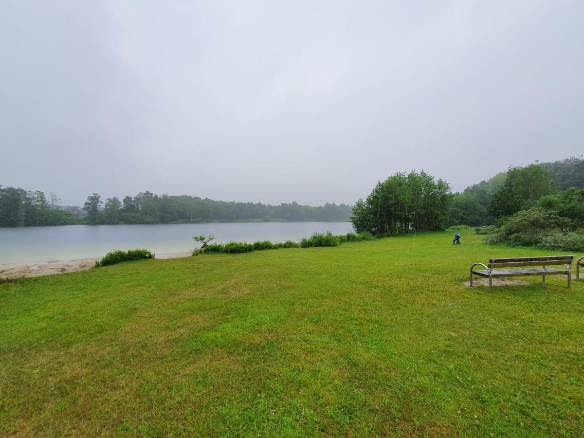 Berumbur Wohnung Am See מראה חיצוני תמונה